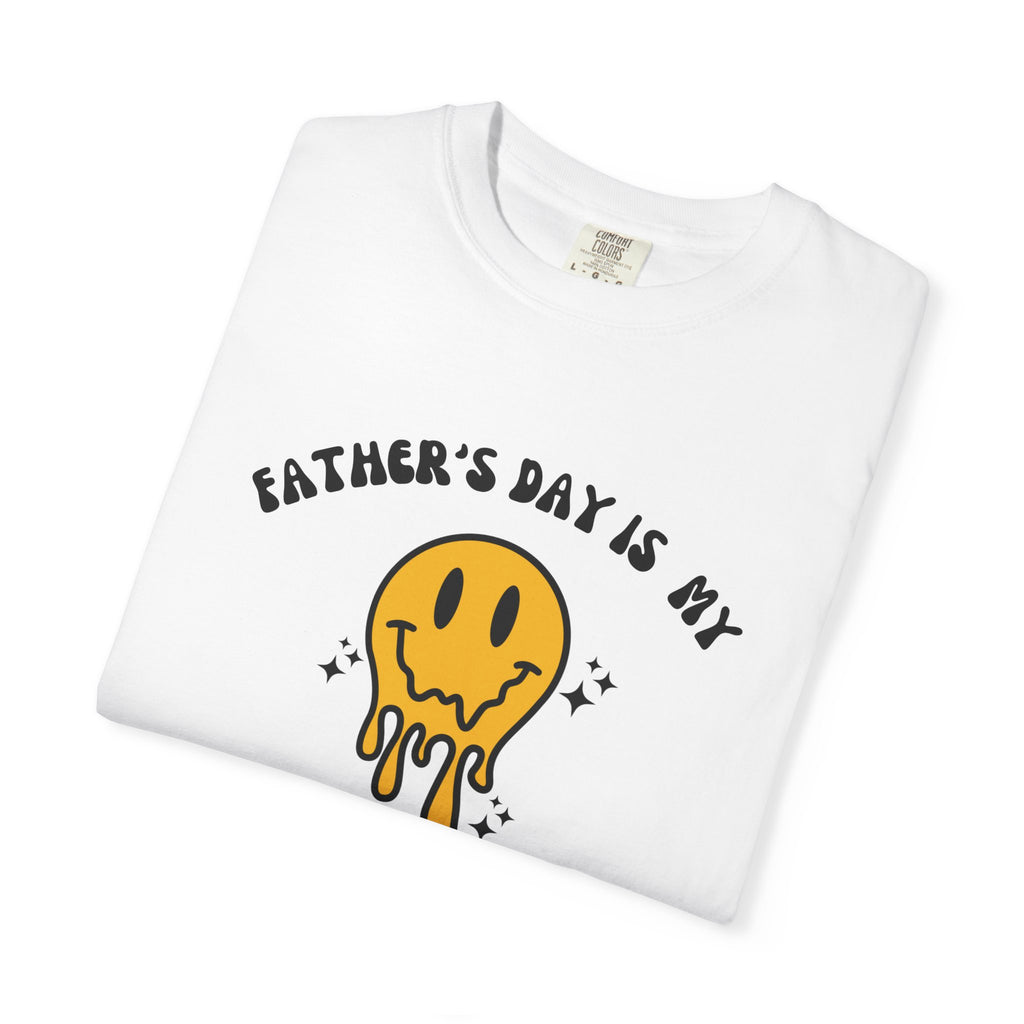 Father's Day Scavenger Hunt T-Shirt — Melting Smiley Graphic Tee